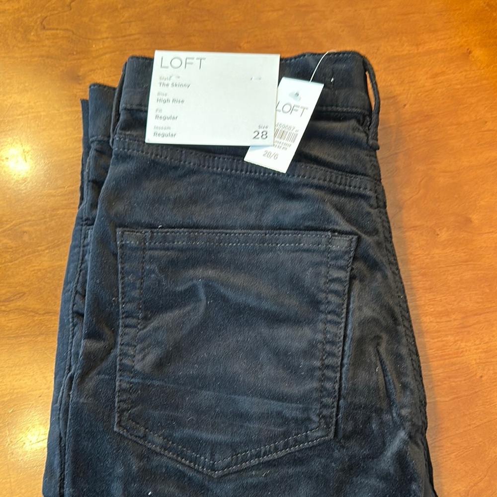 NWT LOFT Black Skinny Jeans GREAT FOR HOLIDAYS